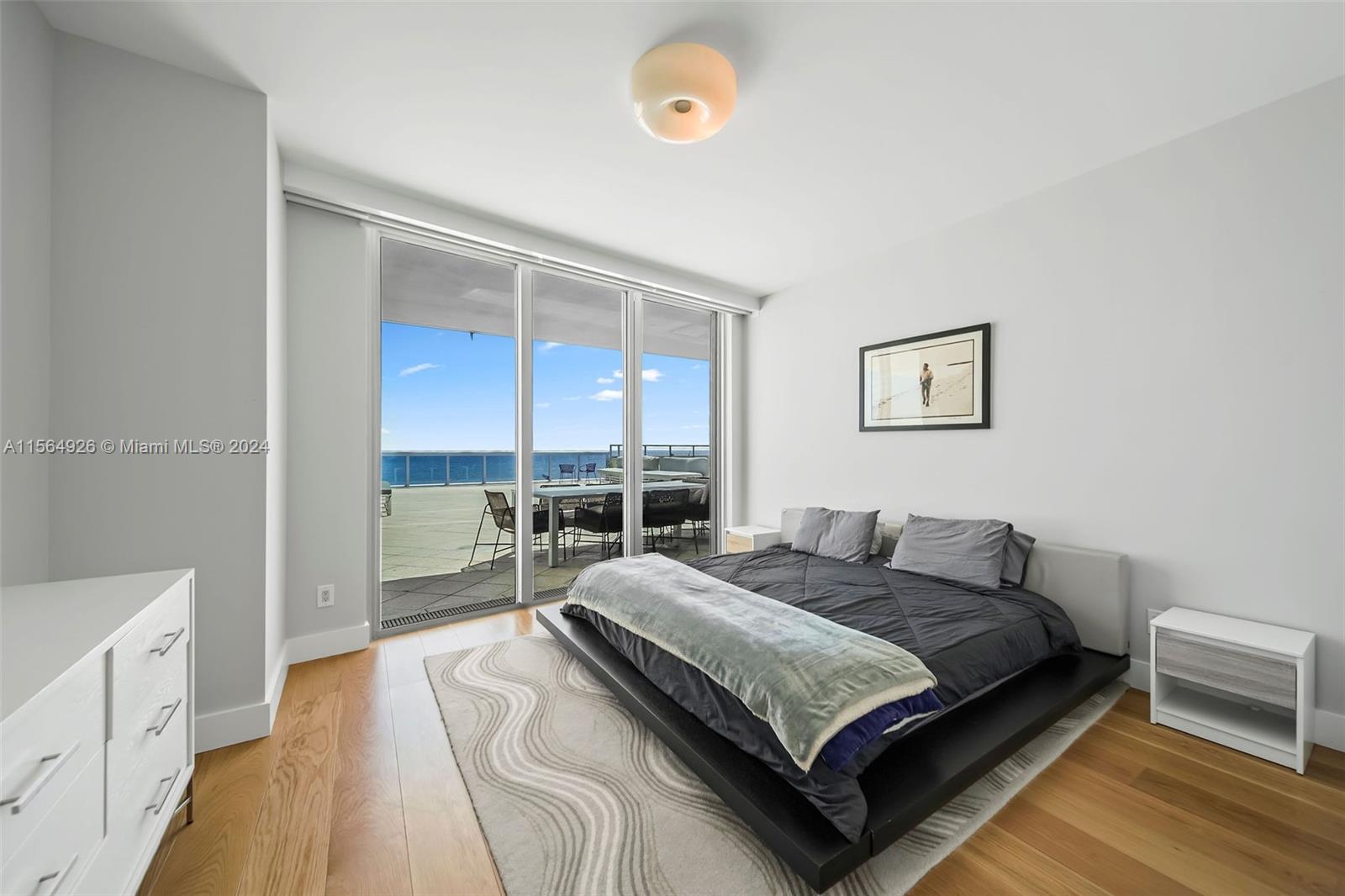 6899 Collins Ave Unit: 606/607