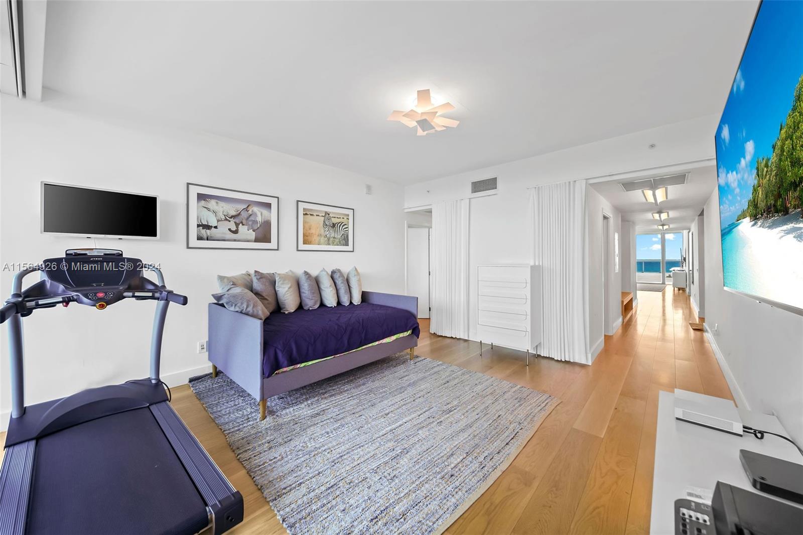 6899 Collins Ave Unit: 606/607