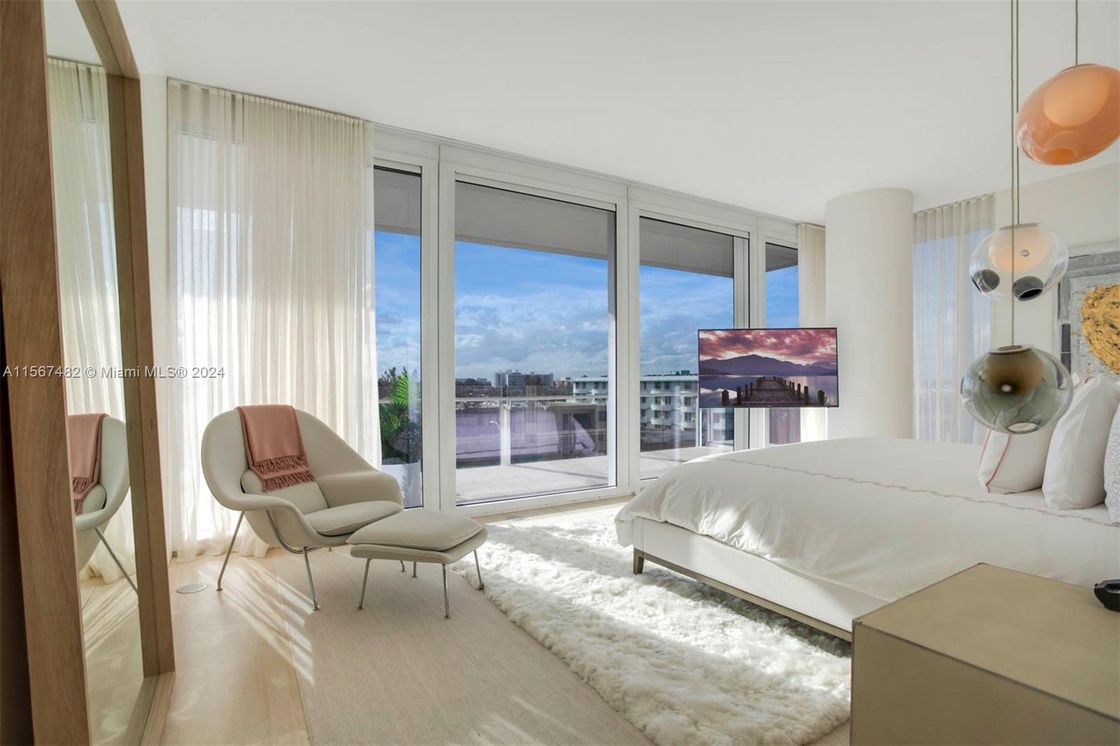 9111 Collins Ave # 522 Unit: N-522