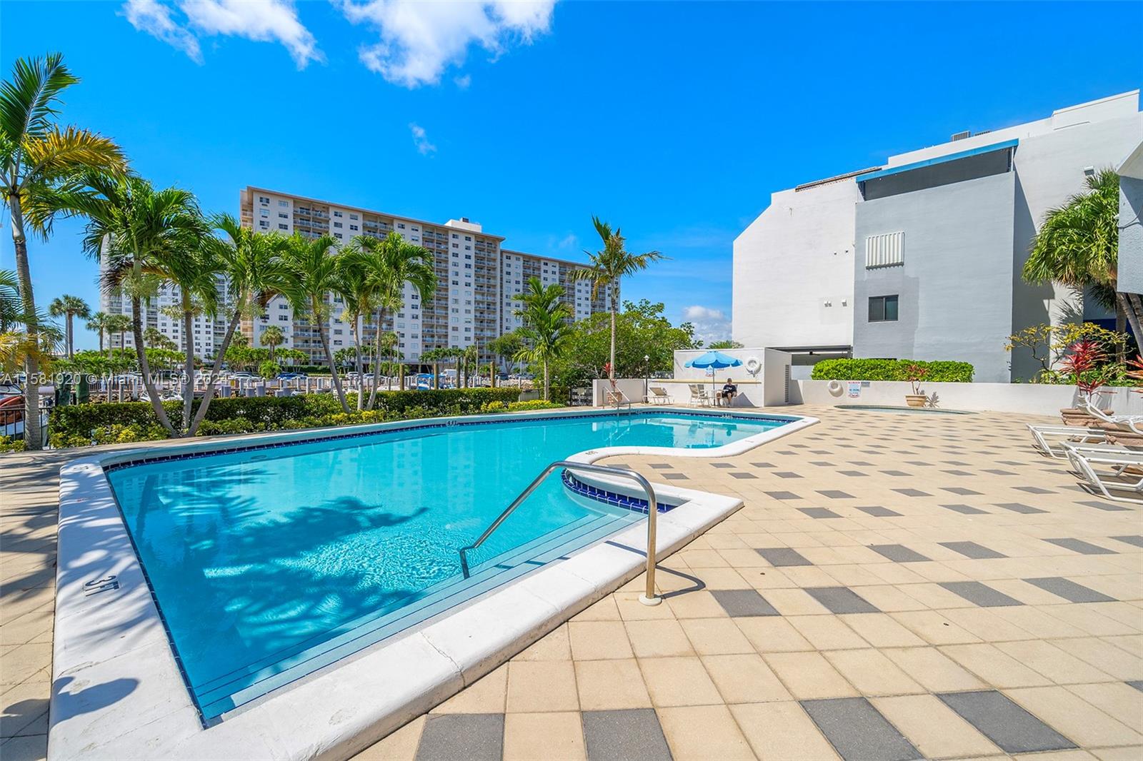 429 Poinciana Island Dr # 1415