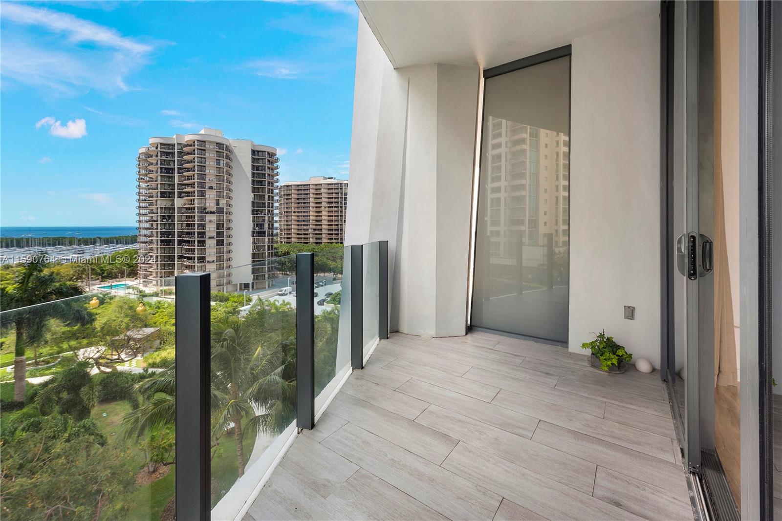 2831 S Bayshore Dr # 804
