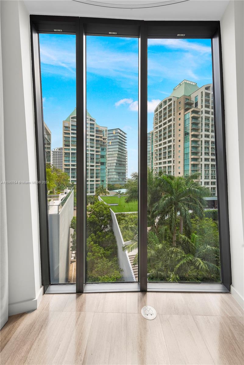 2831 S Bayshore Dr # 804