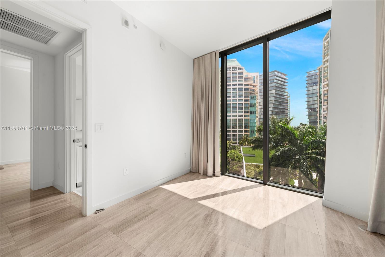 2831 S Bayshore Dr # 804