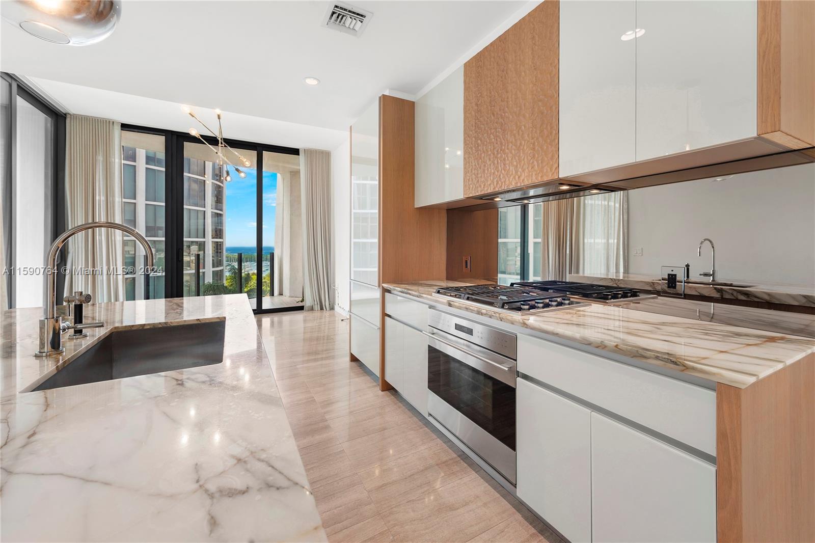 2831 S Bayshore Dr # 804