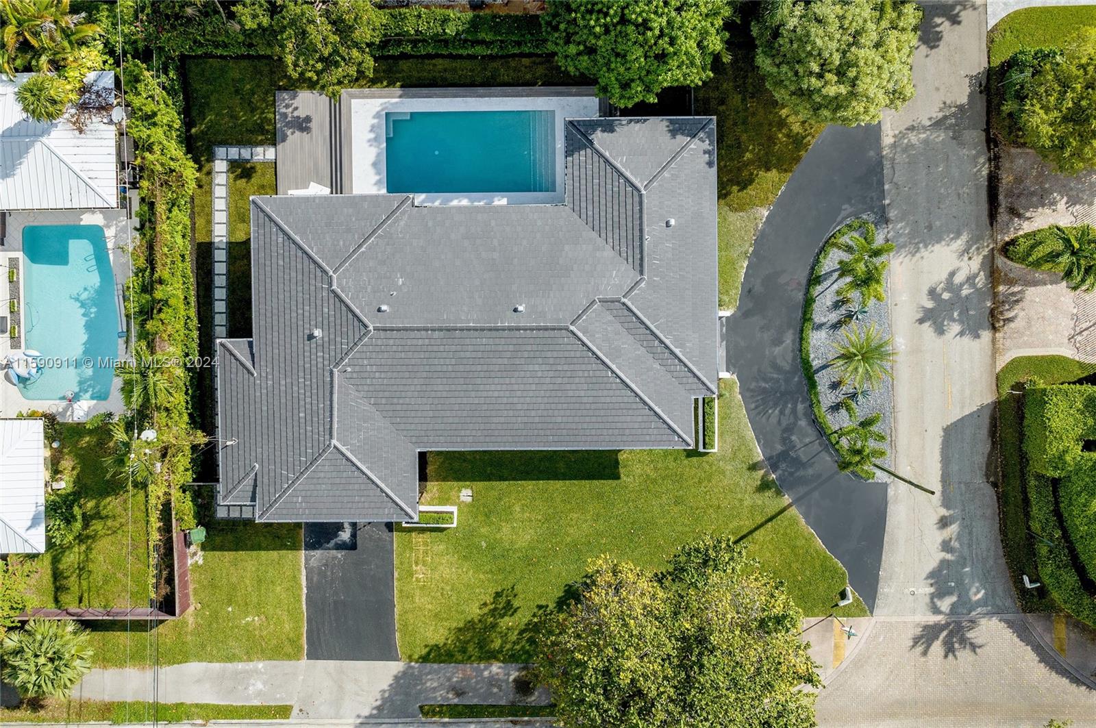 3691 N Prospect Dr