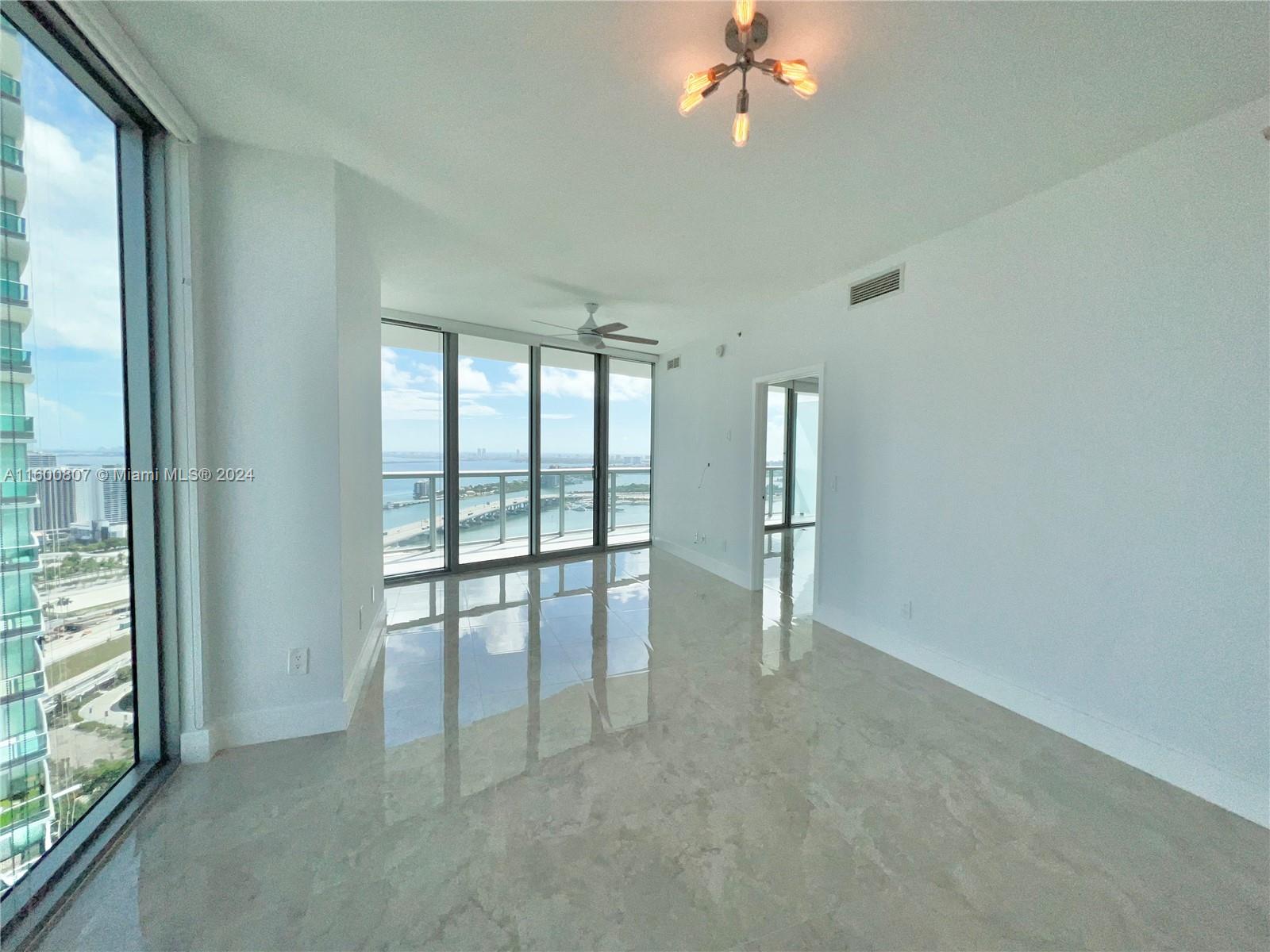 888 Biscayne Blvd # 4112