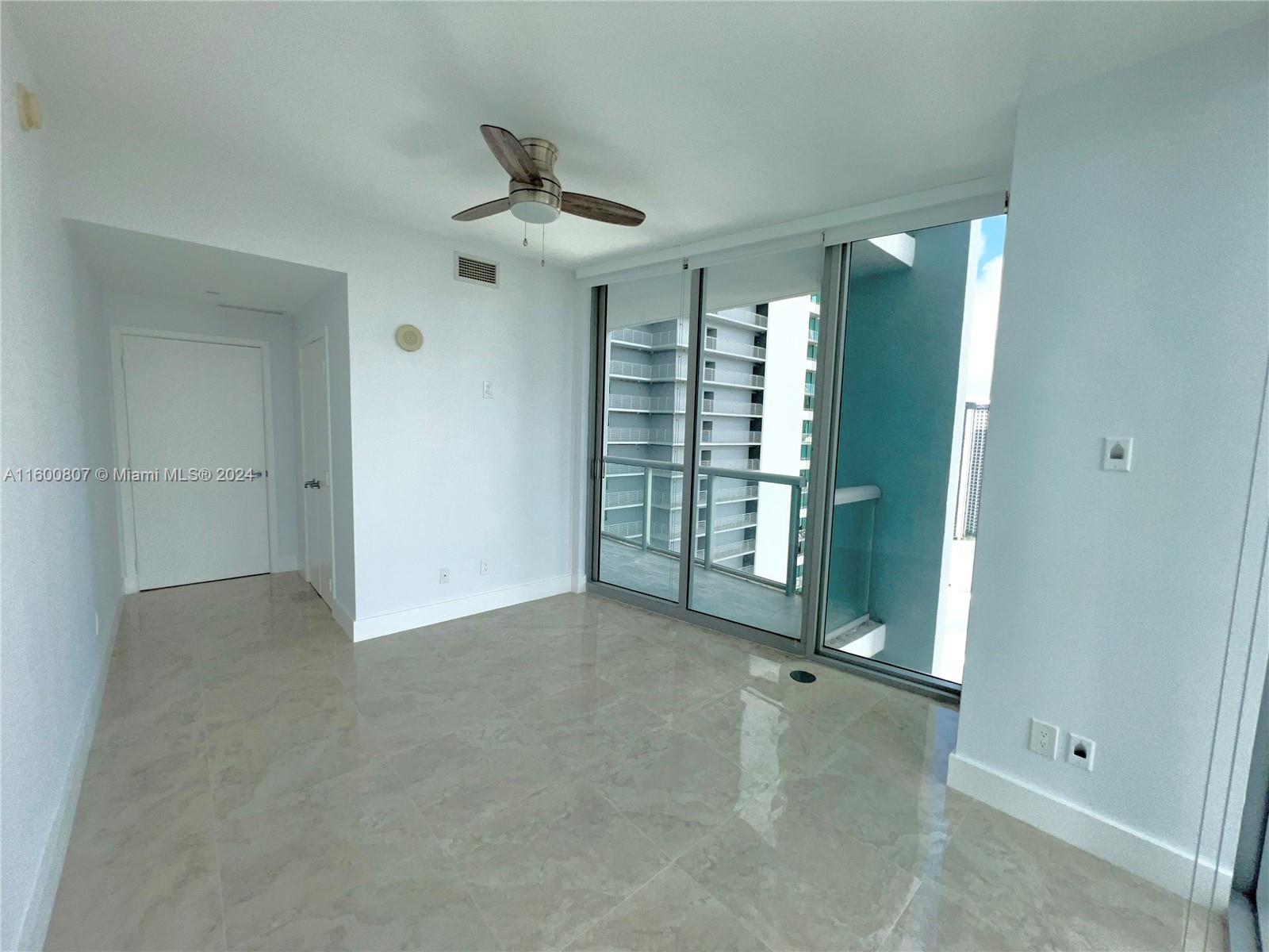 888 Biscayne Blvd # 4112