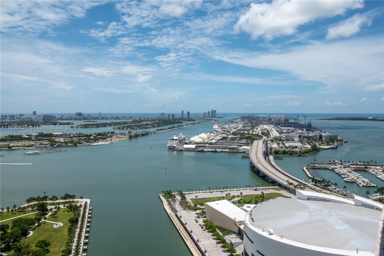 888 Biscayne Blvd # 4112