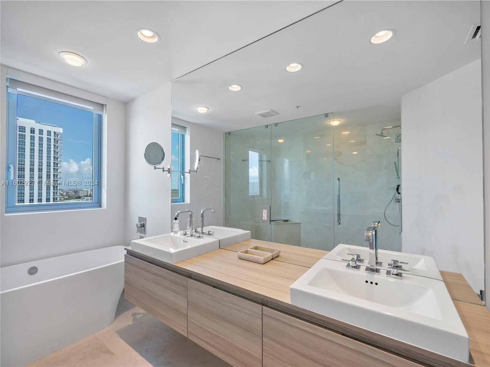 17111 Biscayne Blvd # 1607