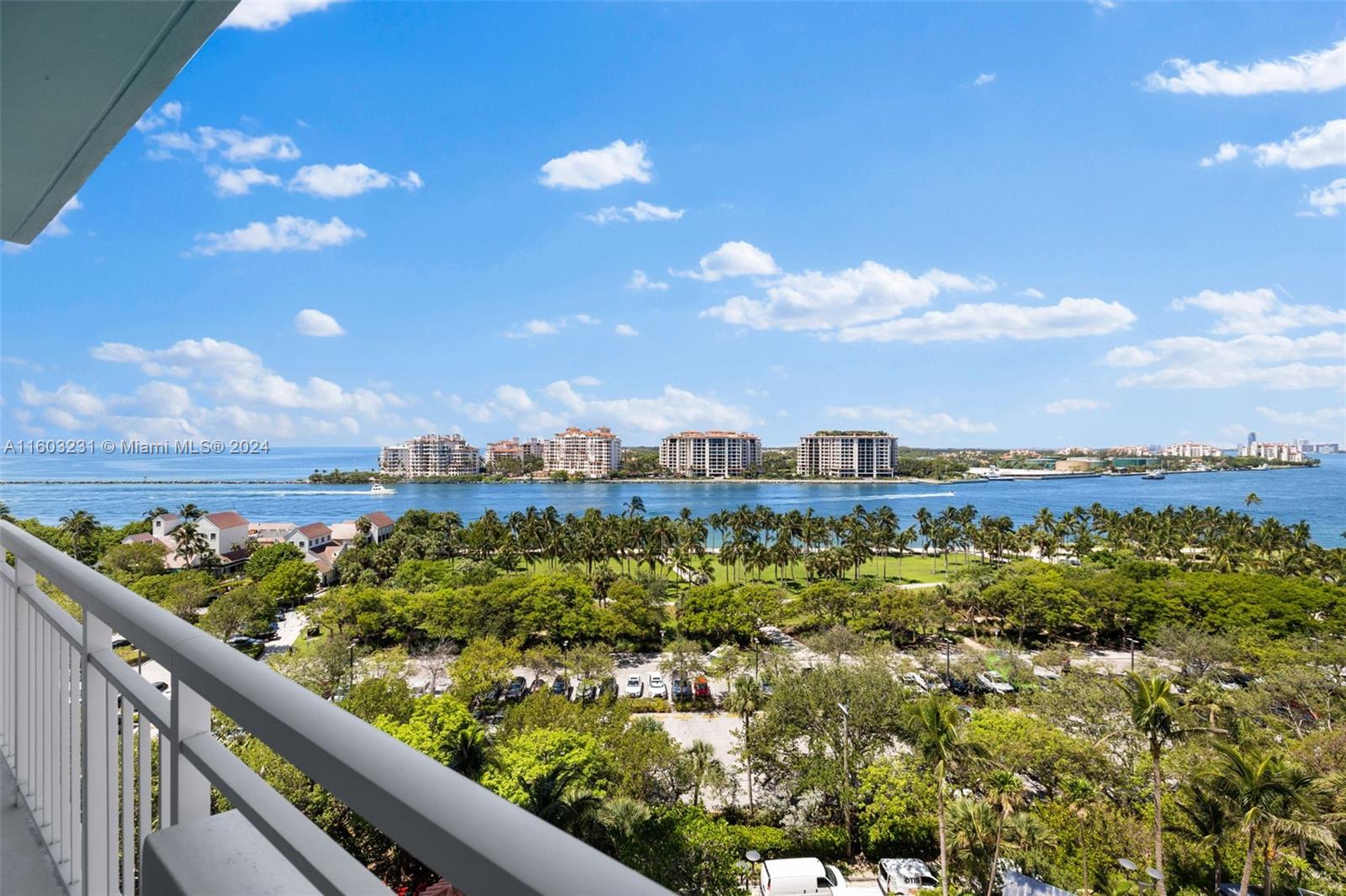 400 S Pointe Dr # 1007