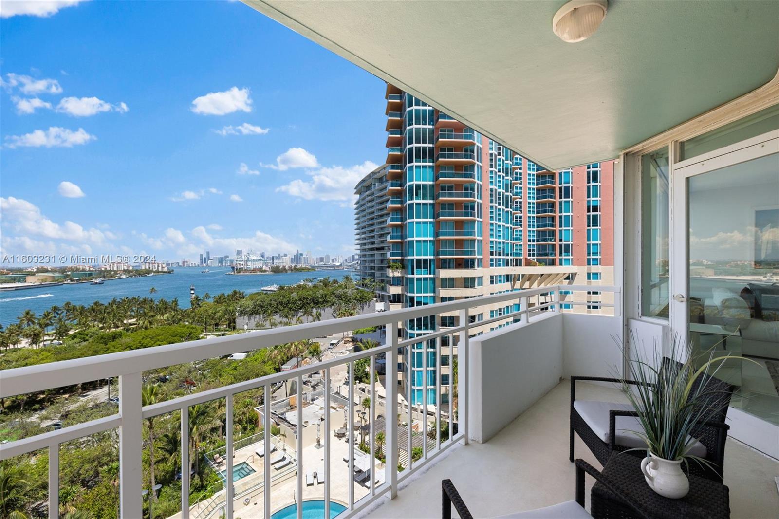 400 S Pointe Dr # 1007