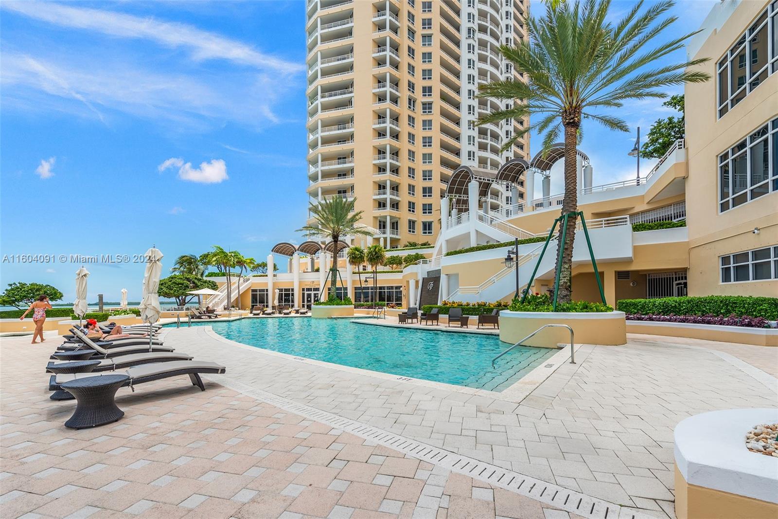 808 Brickell Key Dr # 304