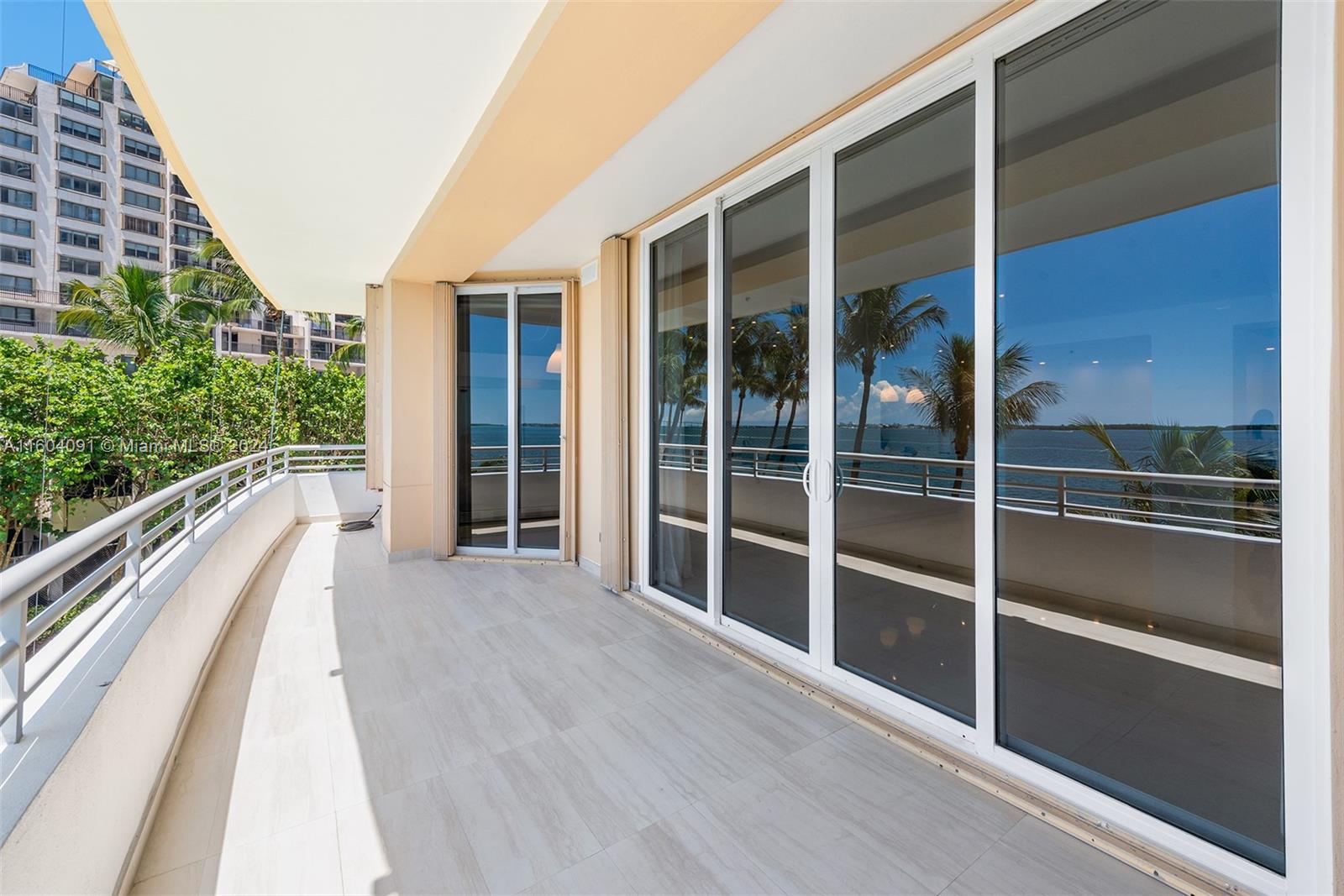 808 Brickell Key Dr # 304