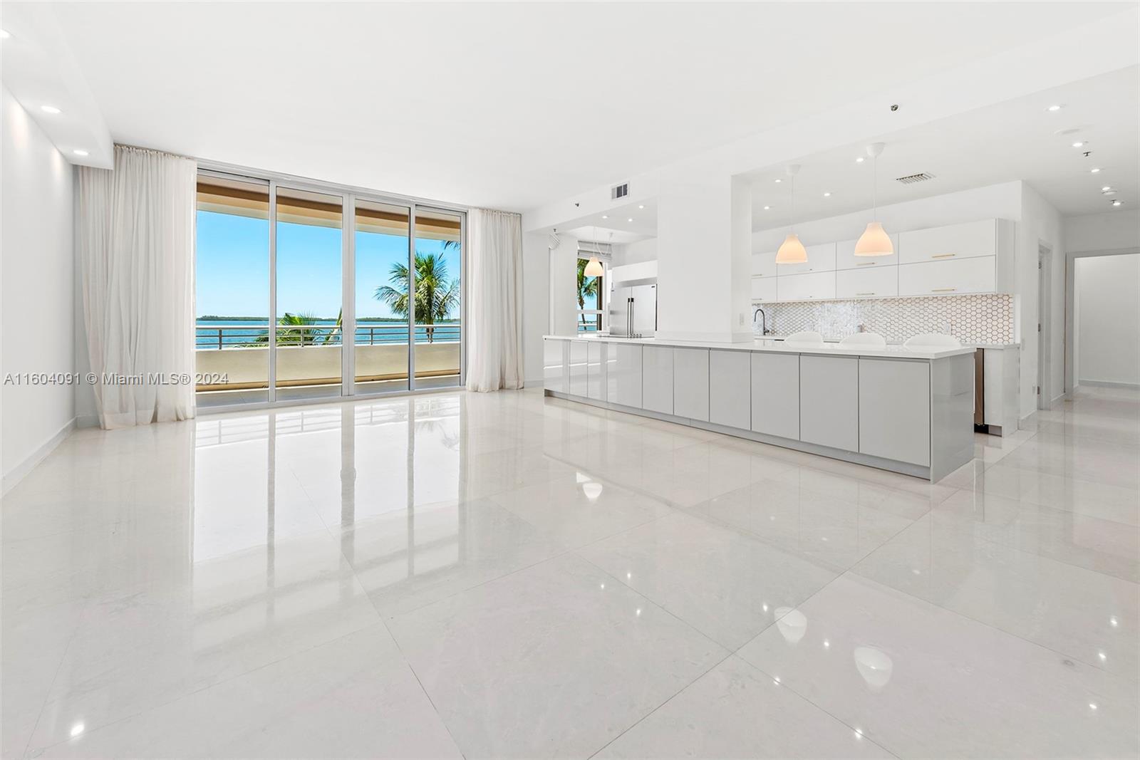 808 Brickell Key Dr # 304