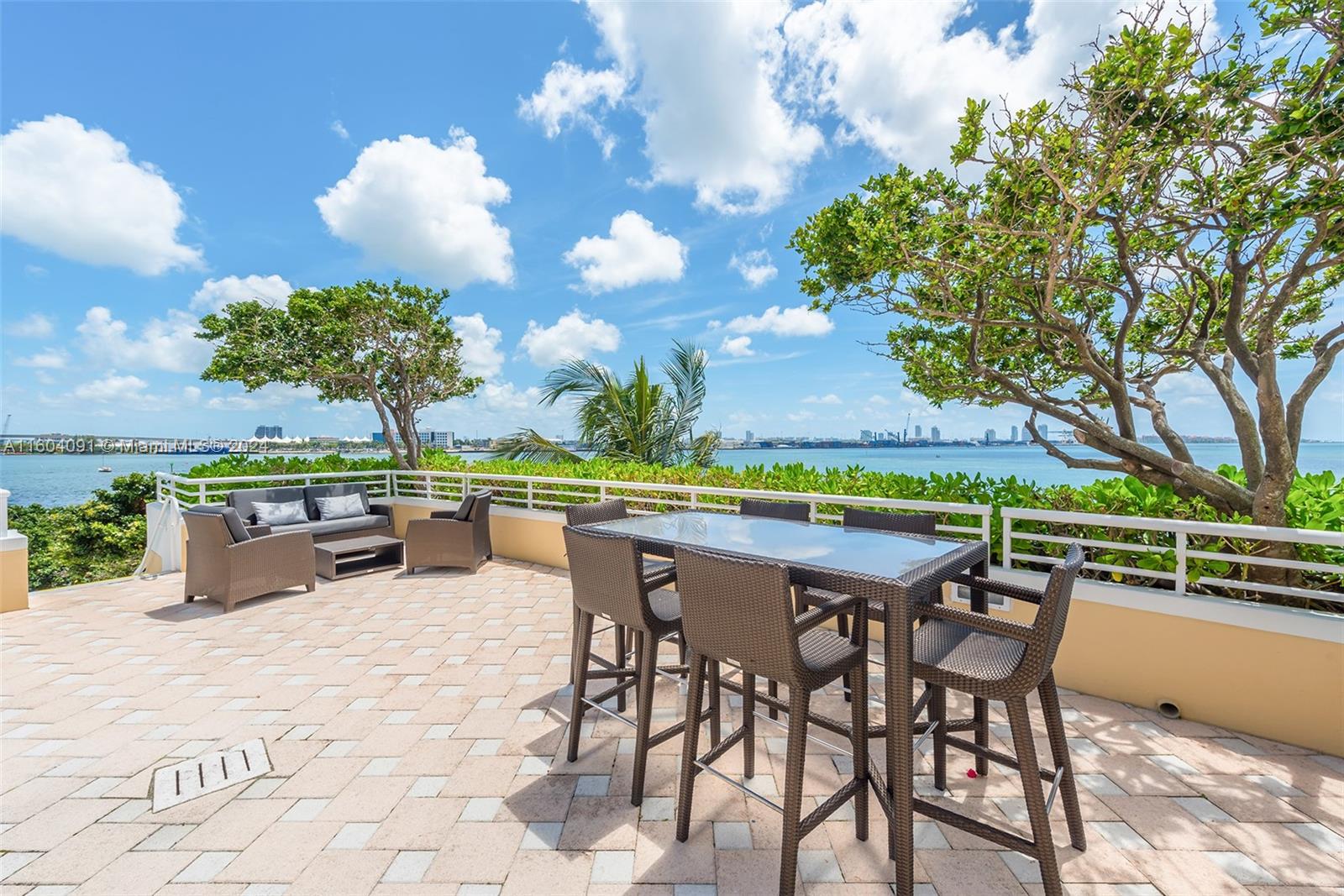 808 Brickell Key Dr # 304