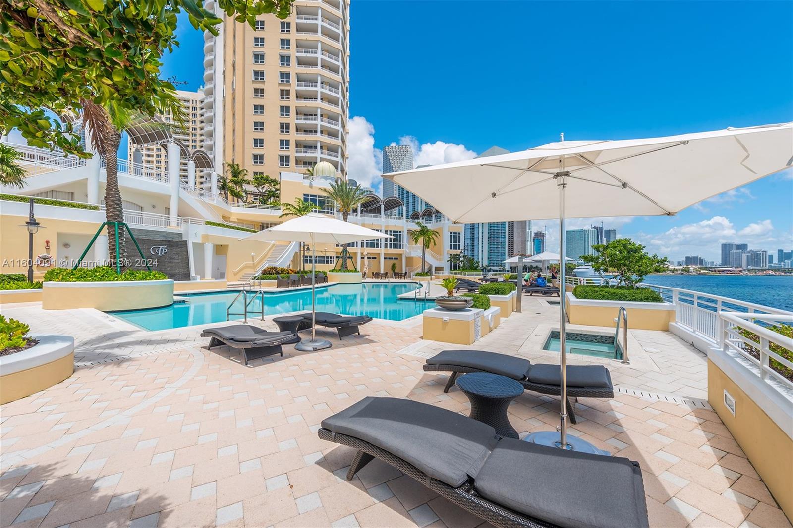 808 Brickell Key Dr # 304