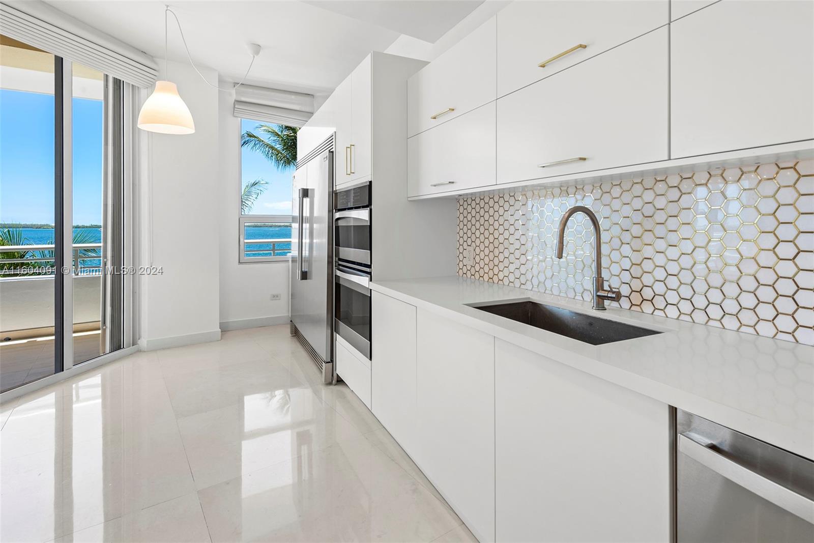 808 Brickell Key Dr # 304