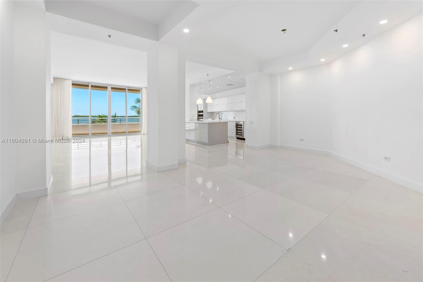 808 Brickell Key Dr # 304