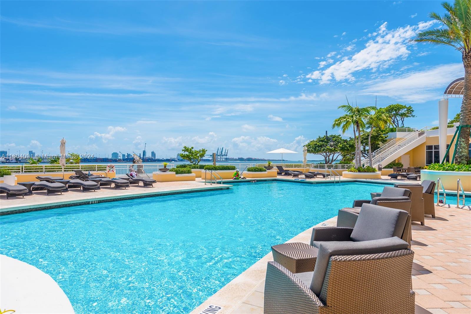 808 Brickell Key Dr # 304
