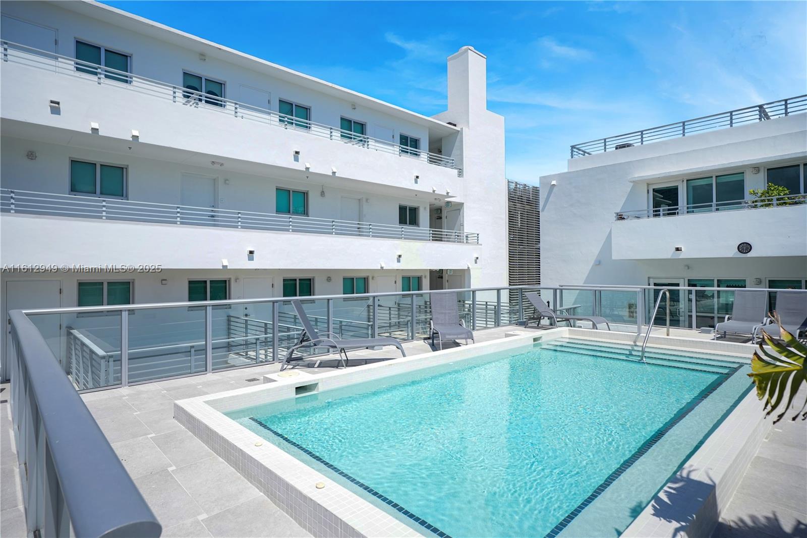 421 Meridian Ave # 16