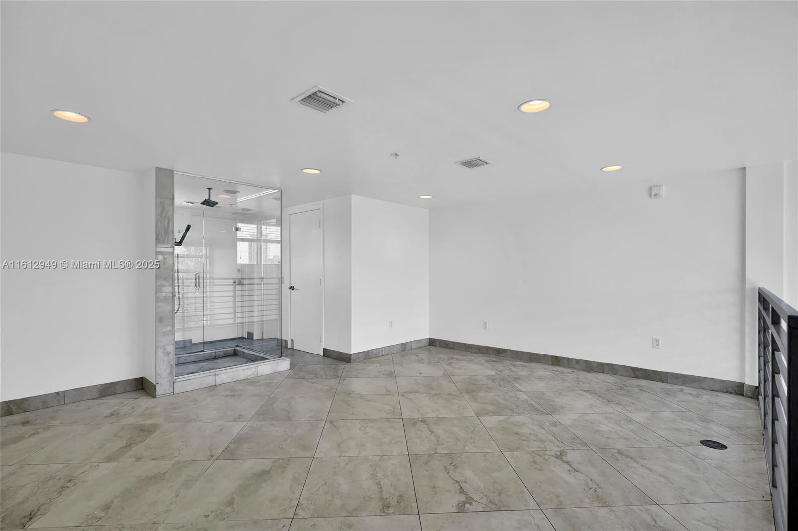 421 Meridian Ave # 16