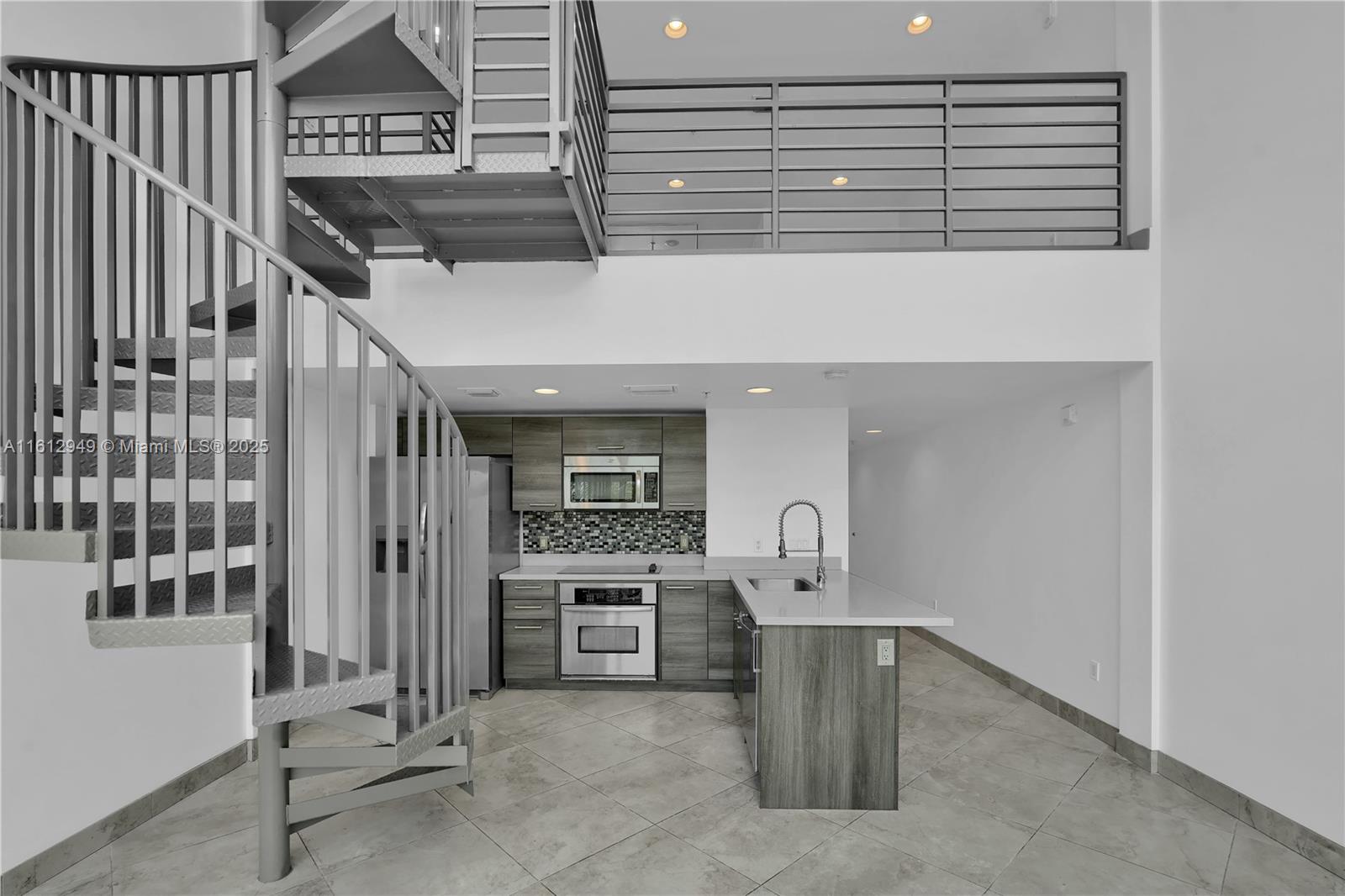 421 Meridian Ave # 16