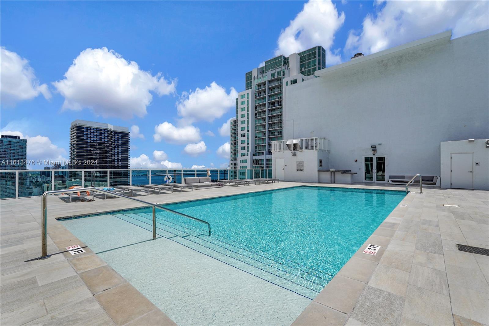 133 NE 2nd Ave # 3402