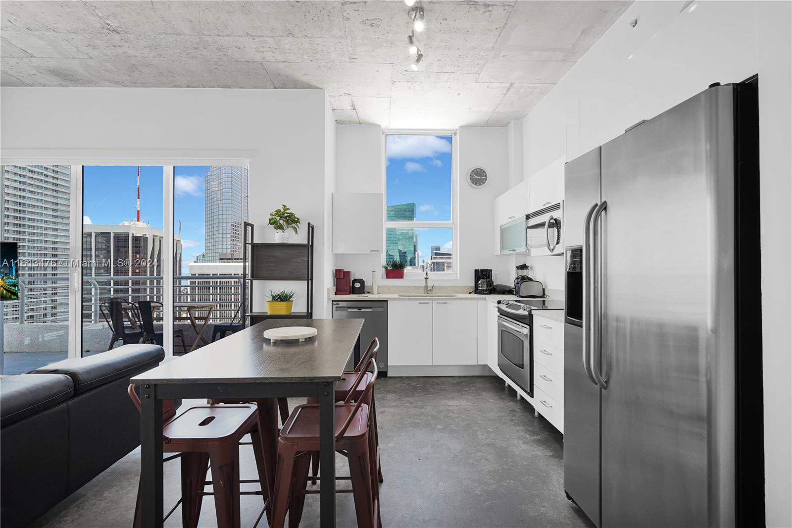 133 NE 2nd Ave # 3402