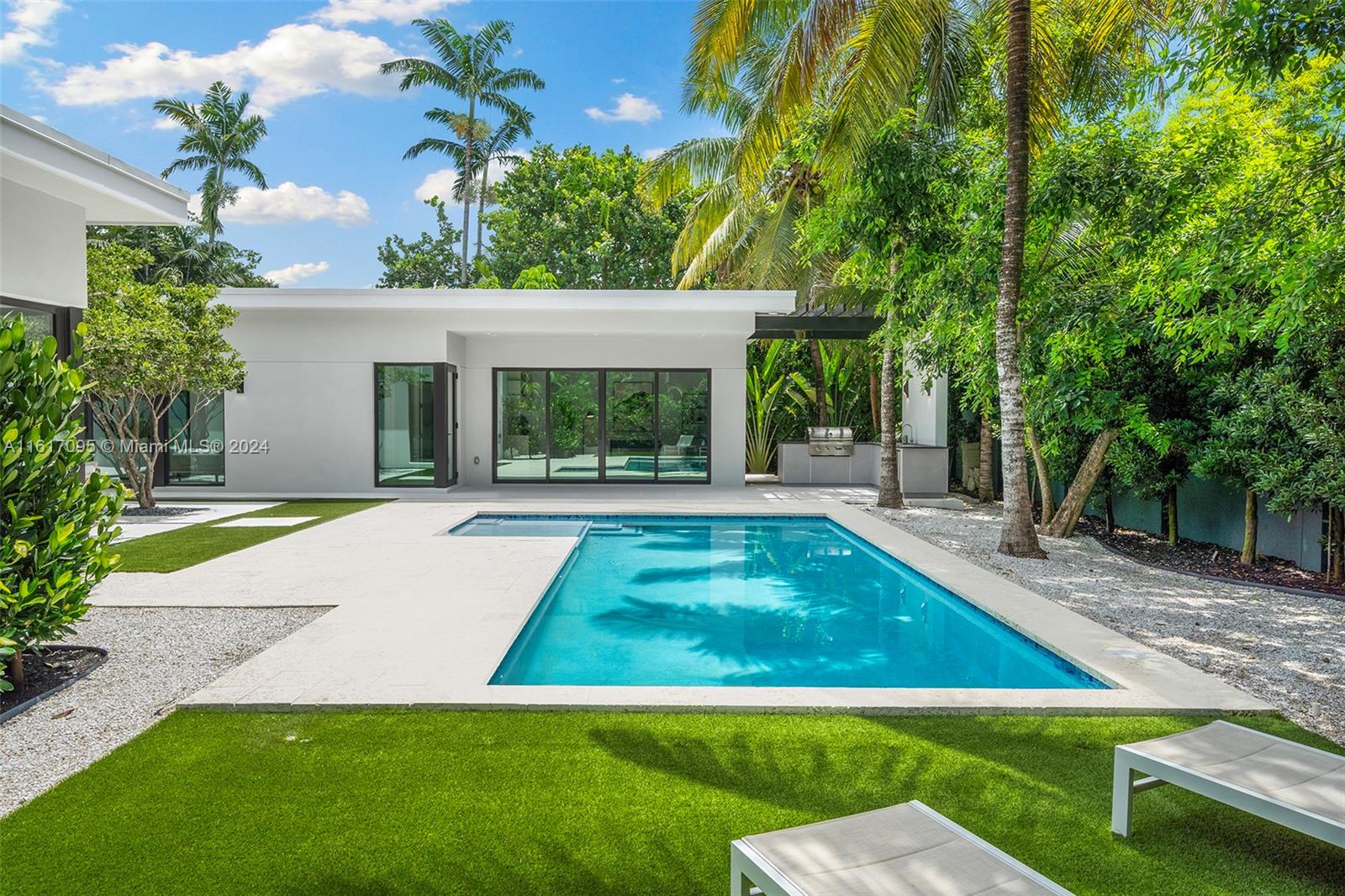 450 Sabal Palm Rd