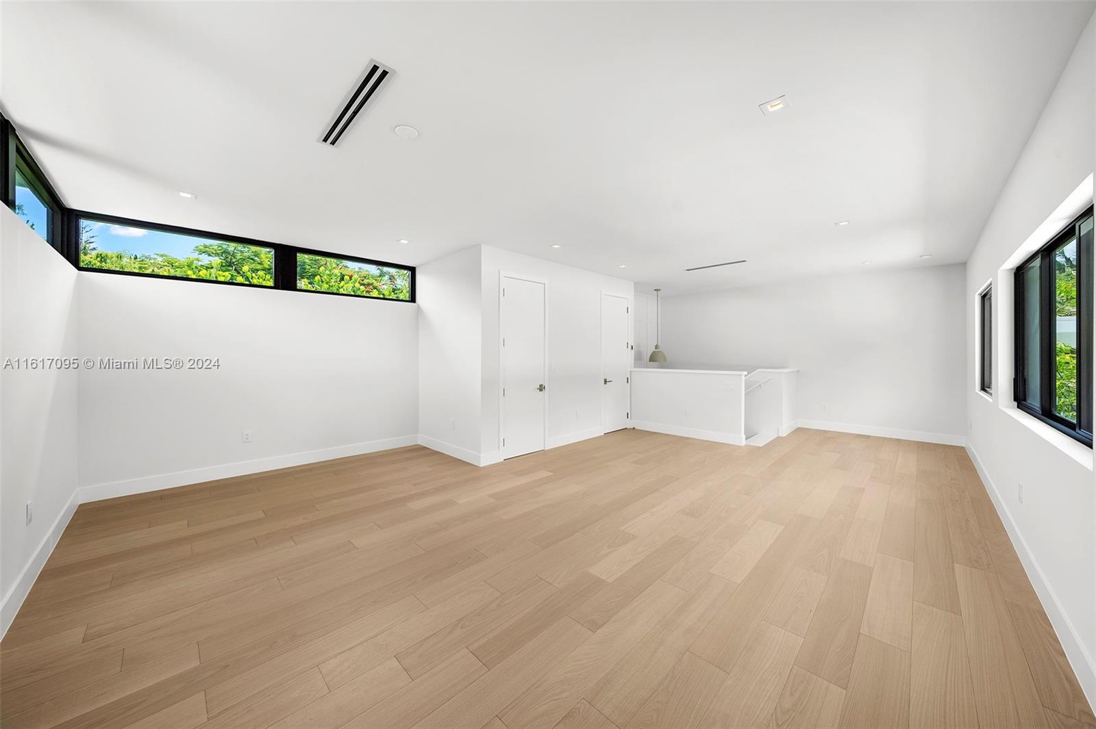 450 Sabal Palm Rd