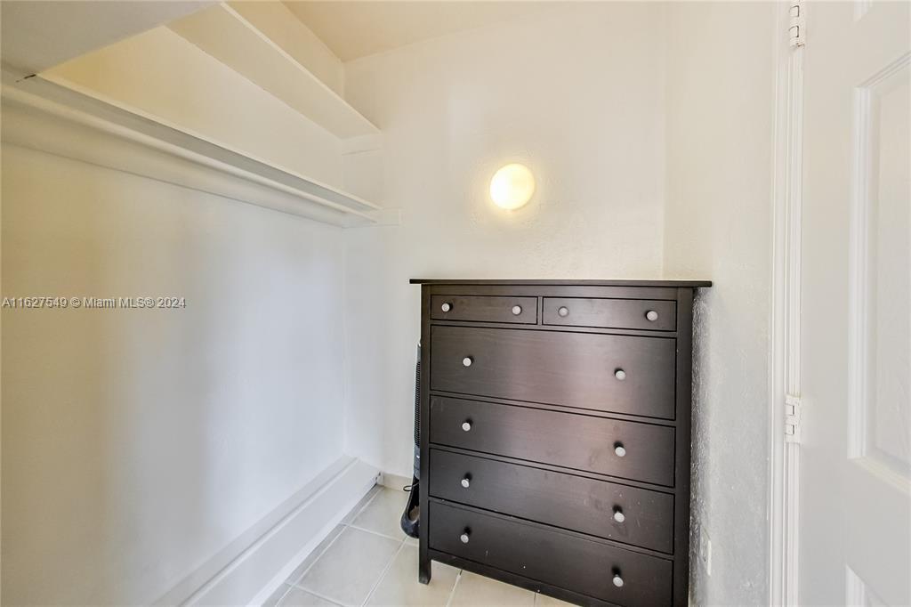900 Jefferson Ave # 6