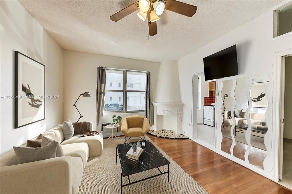 900 Jefferson Ave # 6
