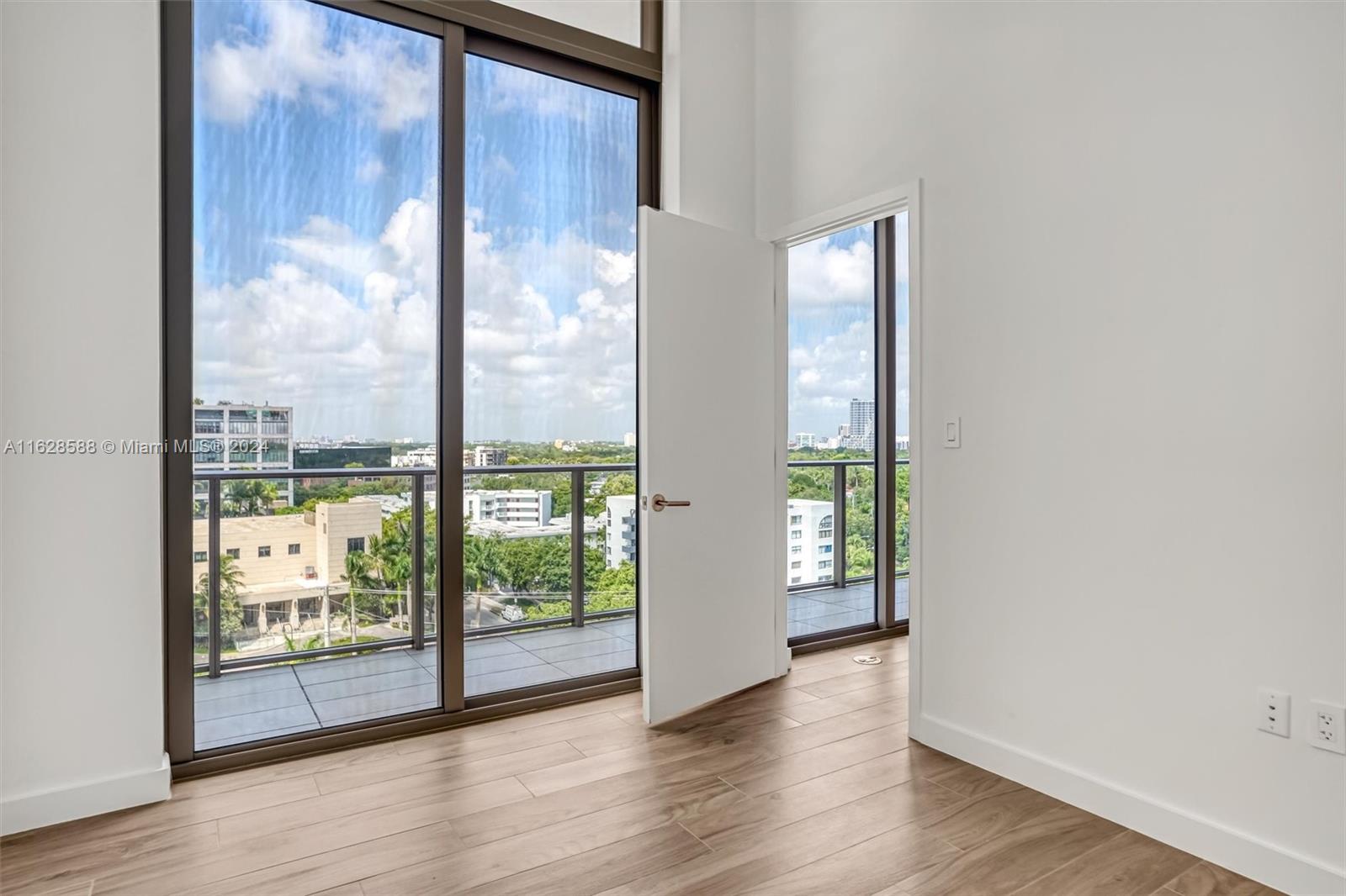 2678 Tigertail Avenue # 815