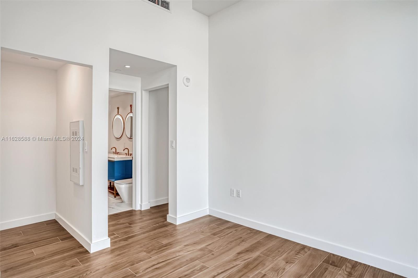 2678 Tigertail Avenue # 815