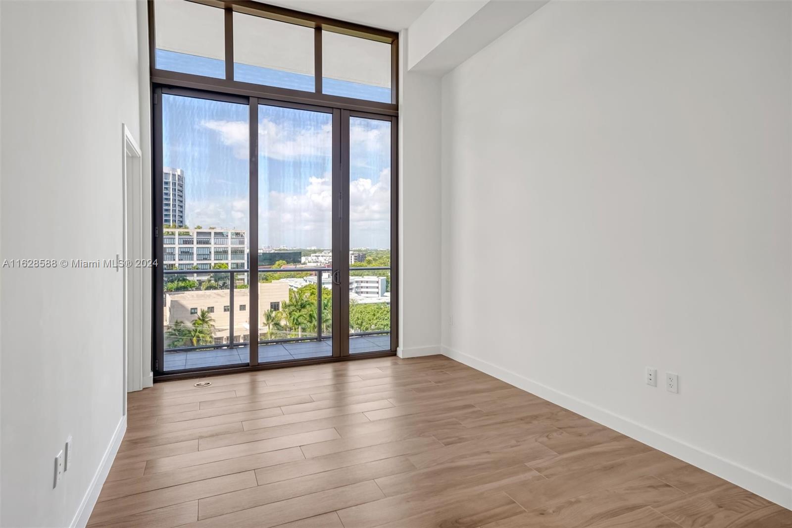 2678 Tigertail Avenue # 815