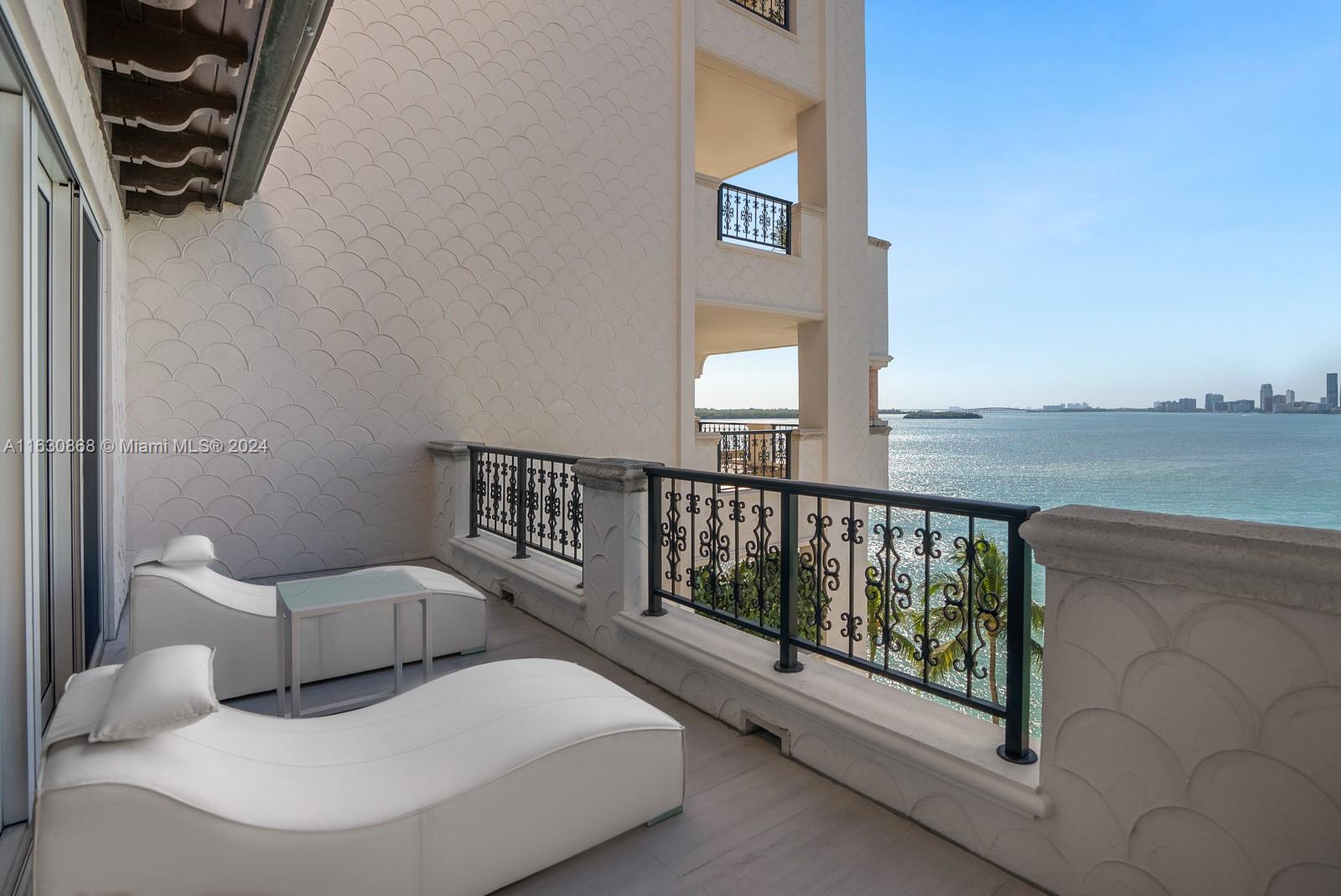 5365 Fisher Island Dr # 5365
