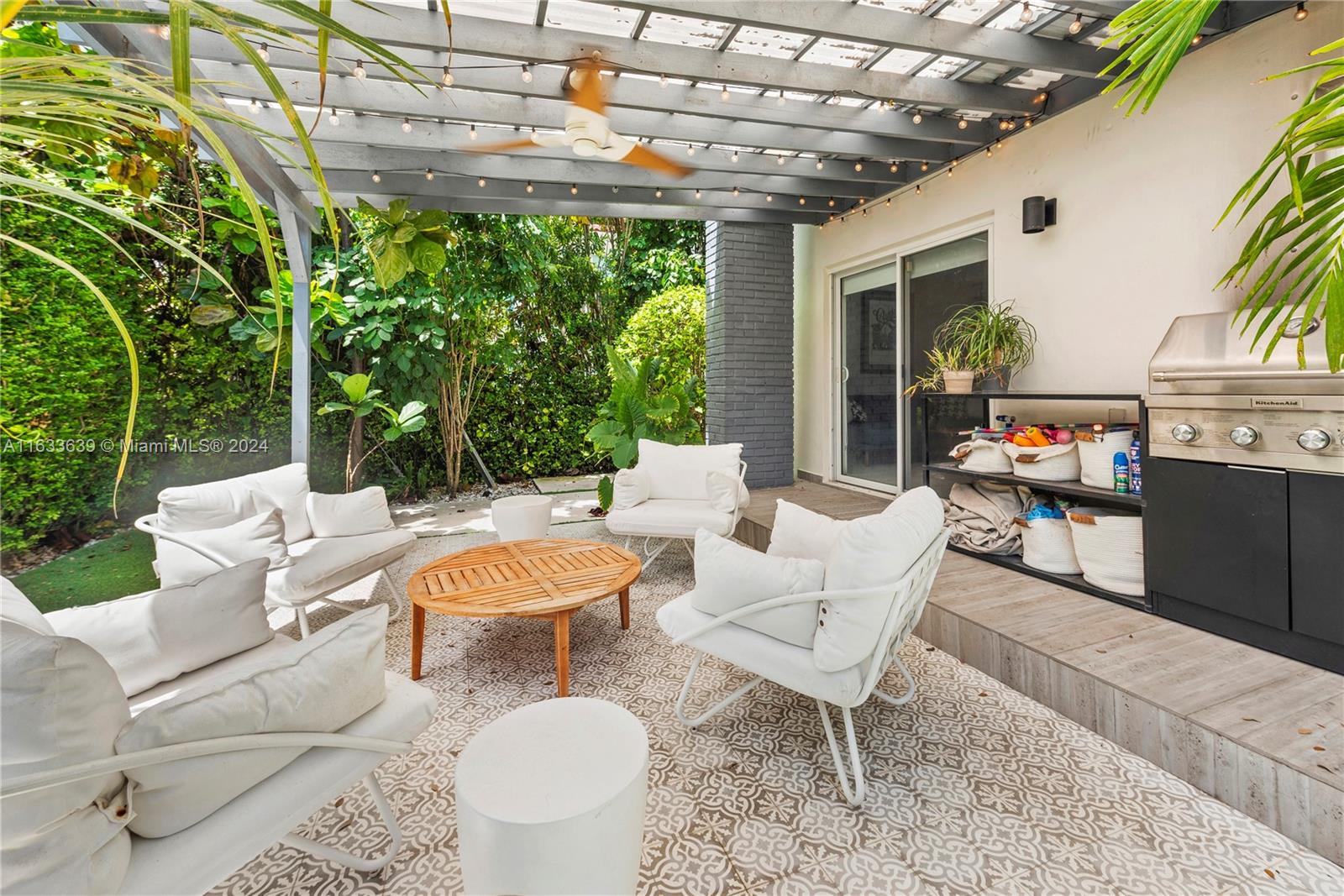 4030 Alhambra Cir
