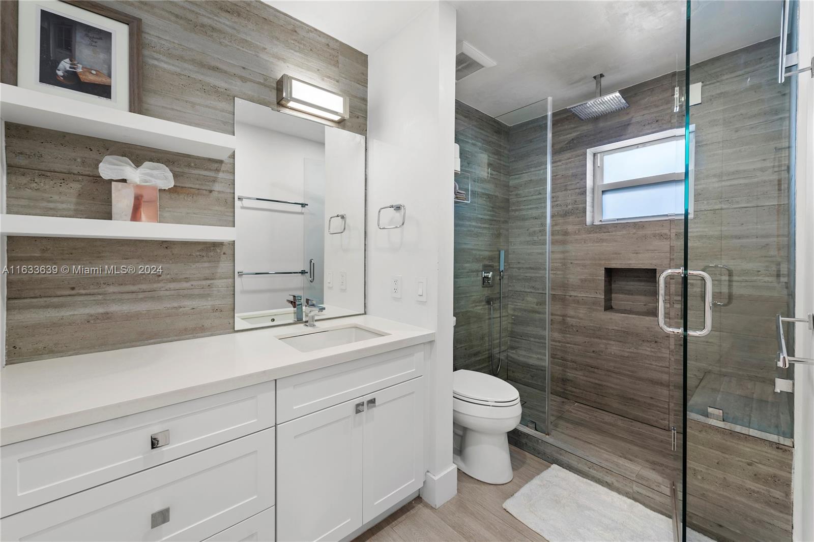 4030 Alhambra Cir