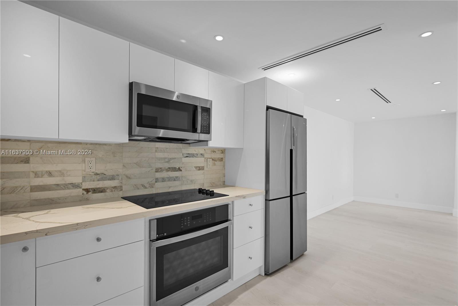 5415 Collins Ave # C Unit: PH-C