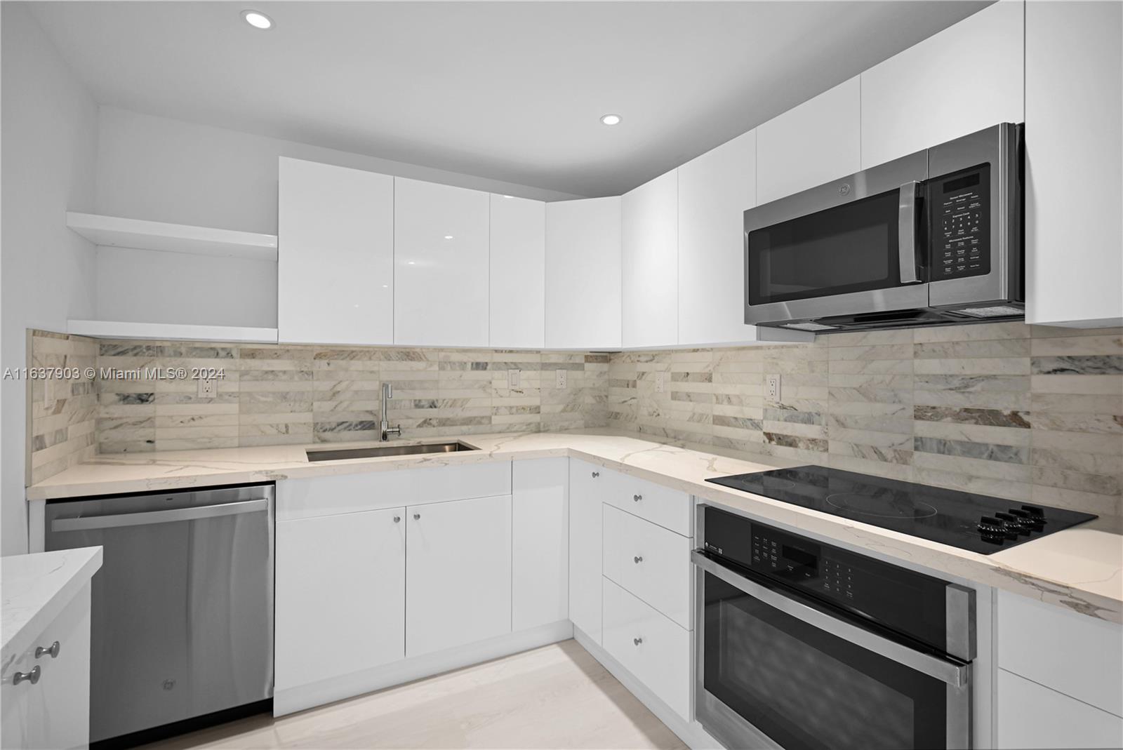 5415 Collins Ave # C Unit: PH-C