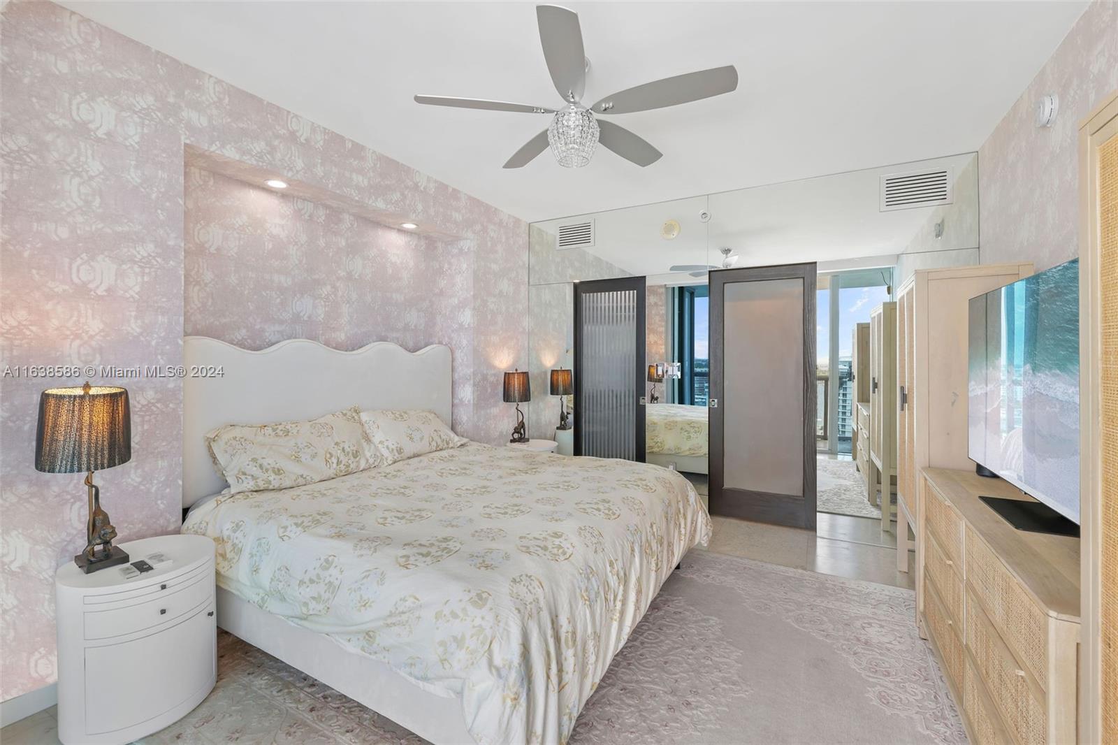 6799 Collins Ave # 1601