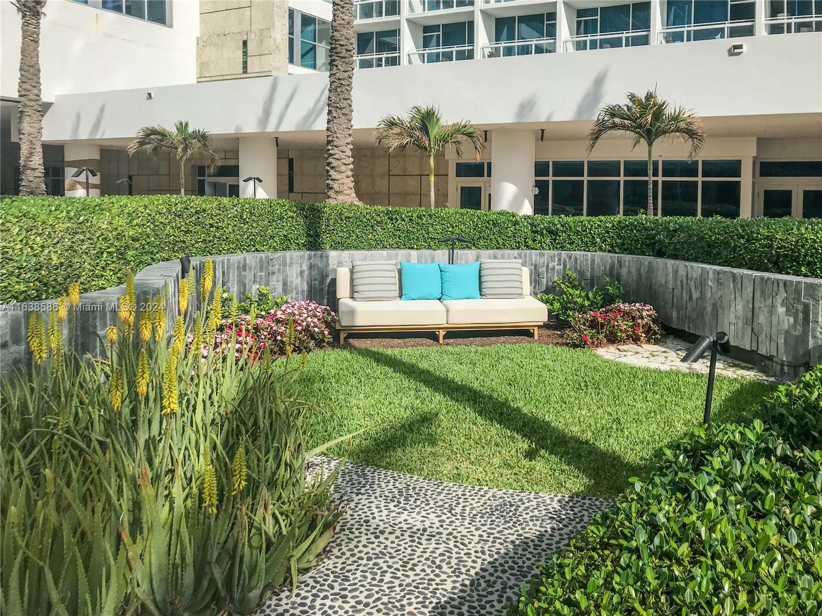 6799 Collins Ave # 1601