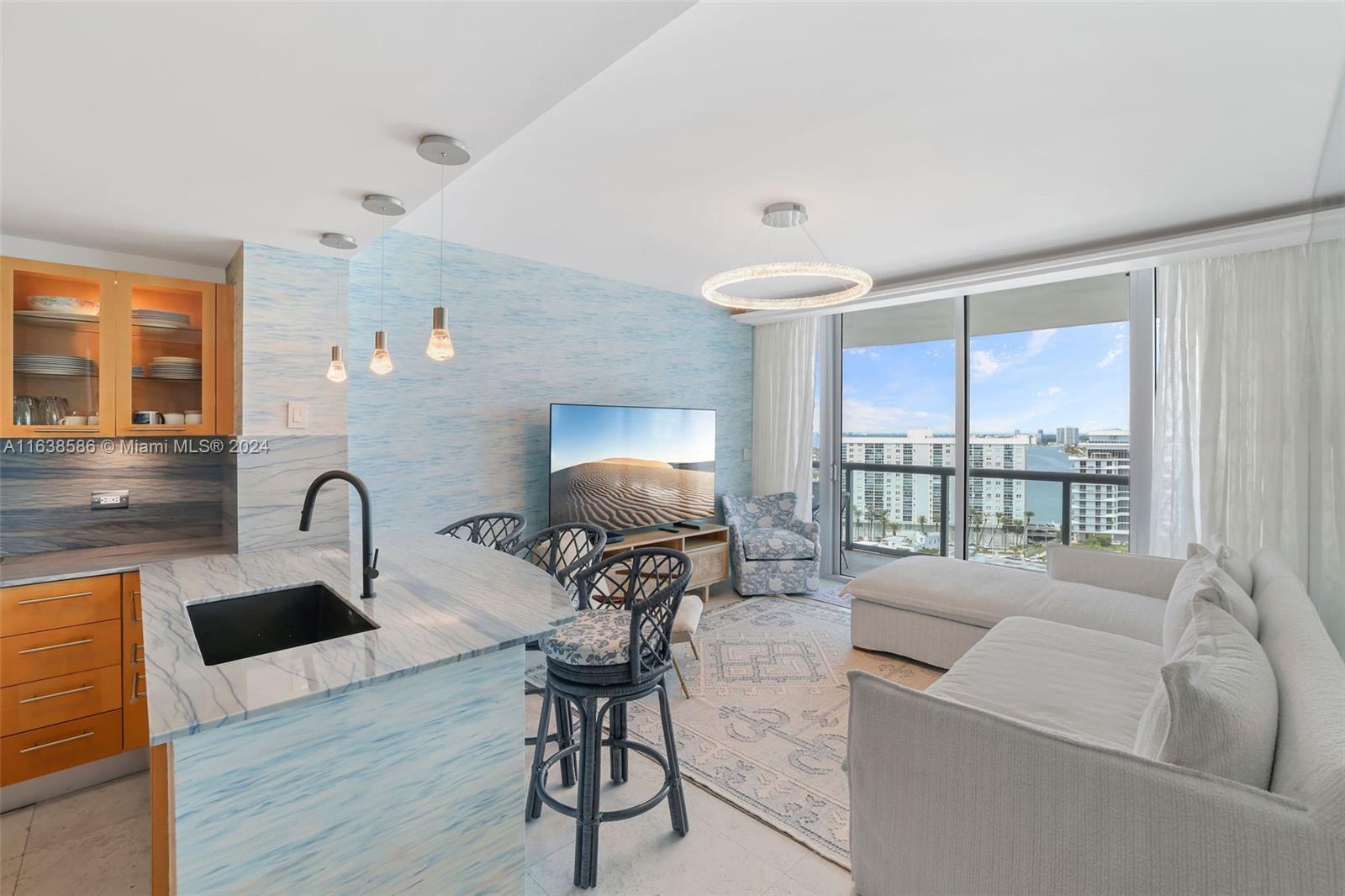 6799 Collins Ave # 1601