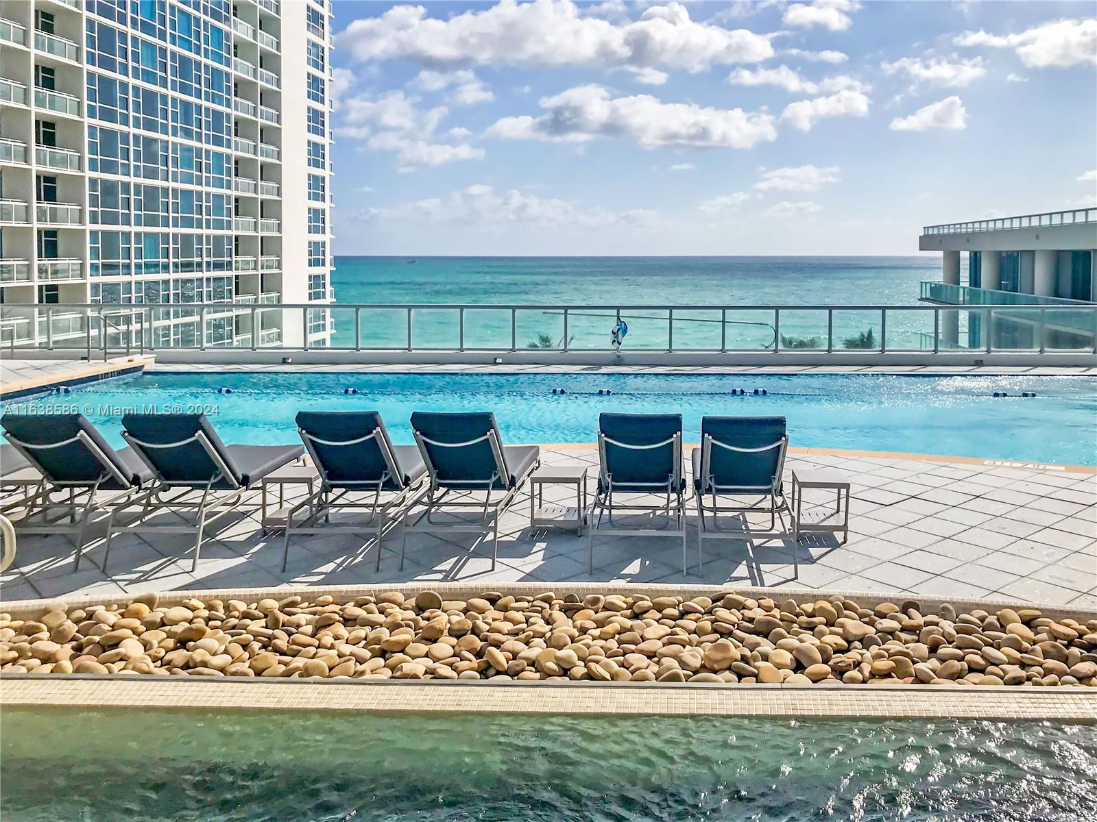6799 Collins Ave # 1601