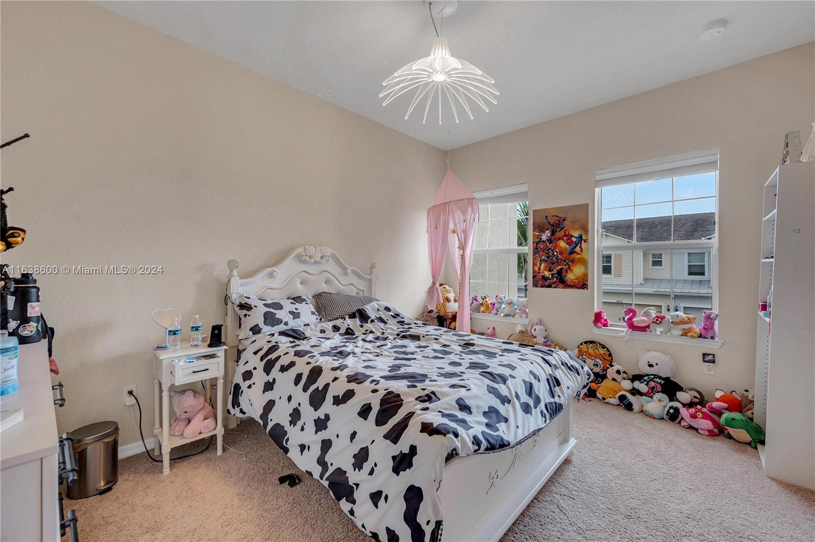 1426 Silk Oak Dr