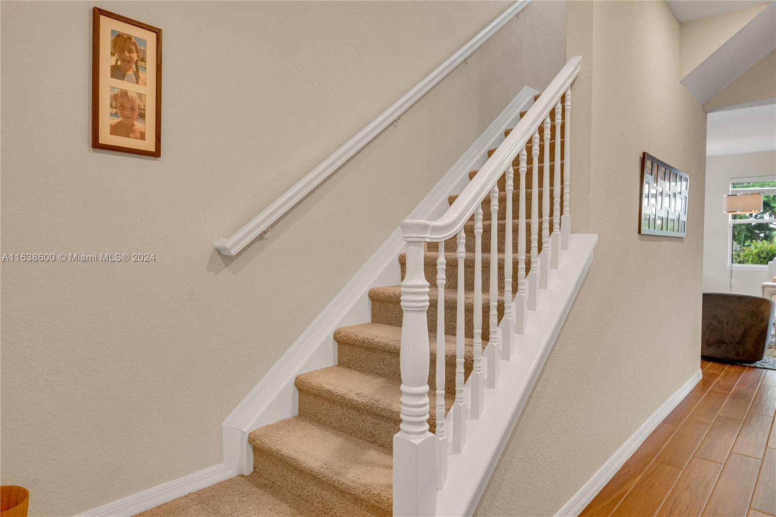 1426 Silk Oak Dr