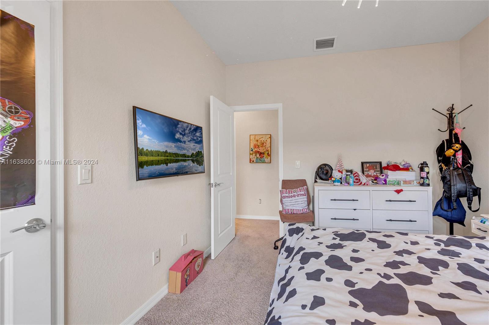 1426 Silk Oak Dr