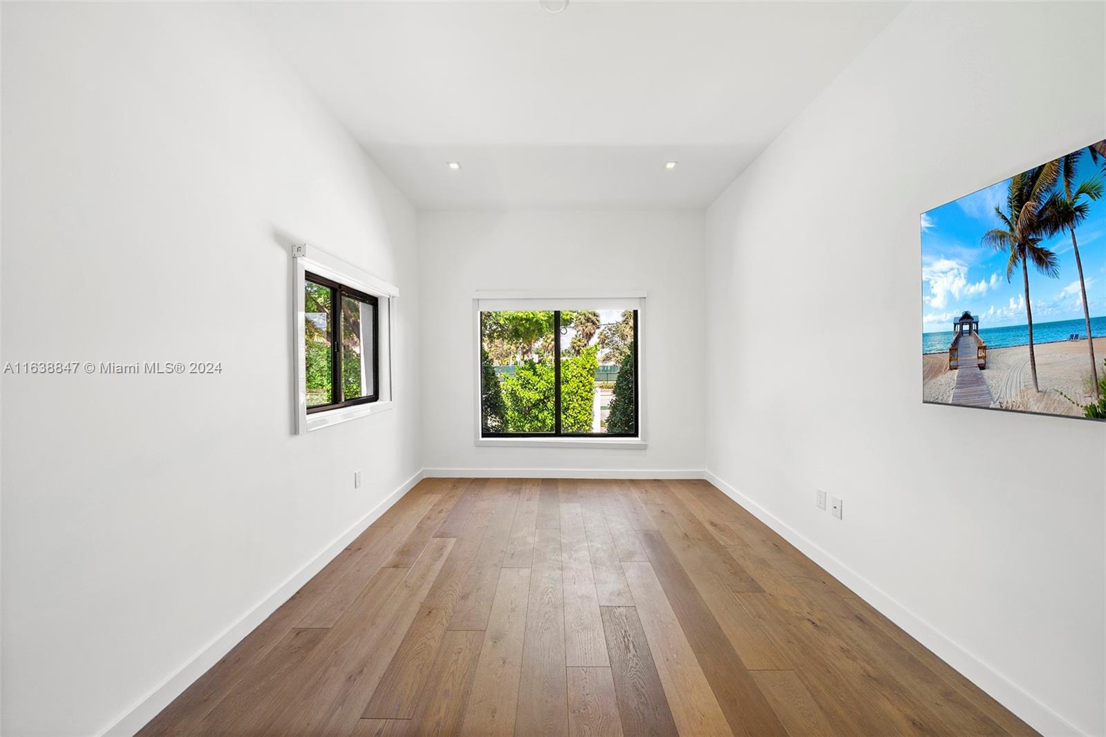 4235 Prairie Ave