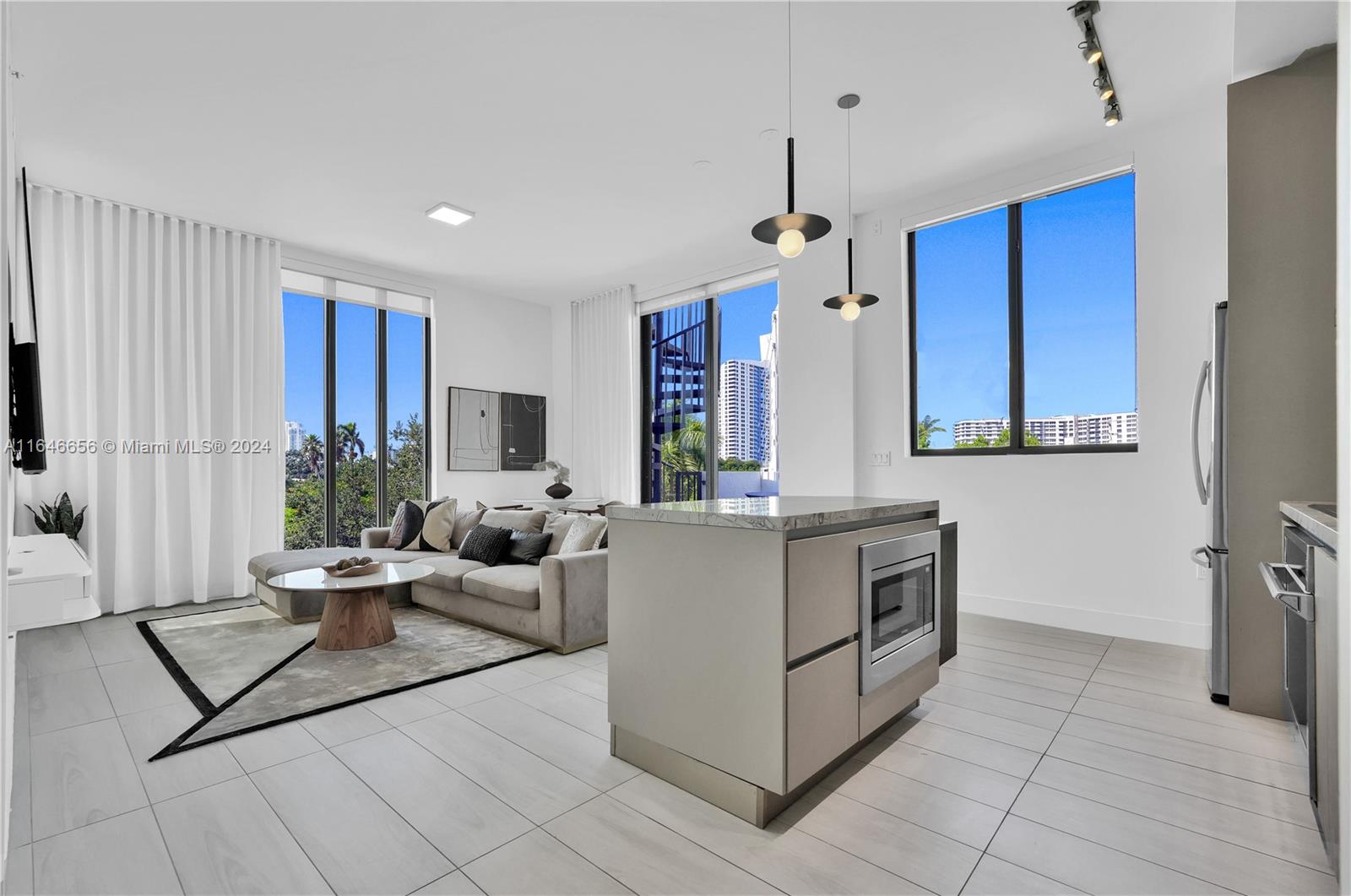 1030 15th St # 308 Unit: PH 308
