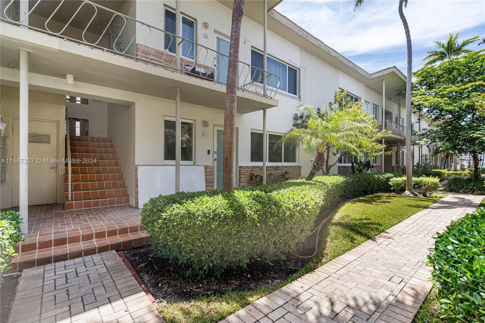 1130 Venetian Way # 2A
